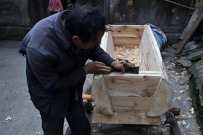 为何棺材一头大一头小高低？不得不说老祖宗心思太密了(图4)
