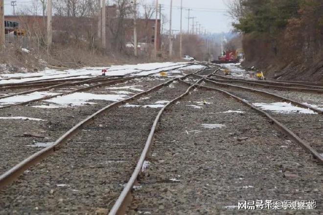 十年间美国铁路发生事故109963起脱轨12441次死亡7939人(图3)