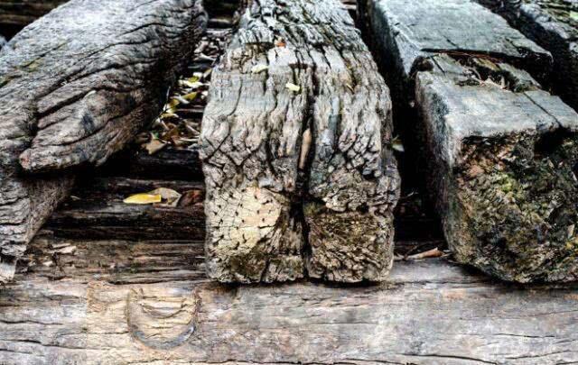 河南老农发现2200年“铁路”震动考古界学者：难解之谜！(图6)