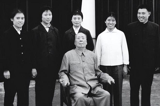 毛主席水晶棺有多完美？可保伟人身体永久不腐工艺至今无法超越(图2)