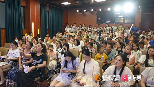 月满中秋诗韵悠扬！市工人文化宫举行诵乐会(图2)