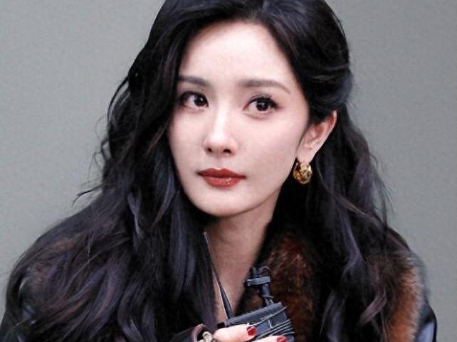 王家卫要拍大女主剧选了北方女演员评论区提名杨幂遭群嘲(图1)
