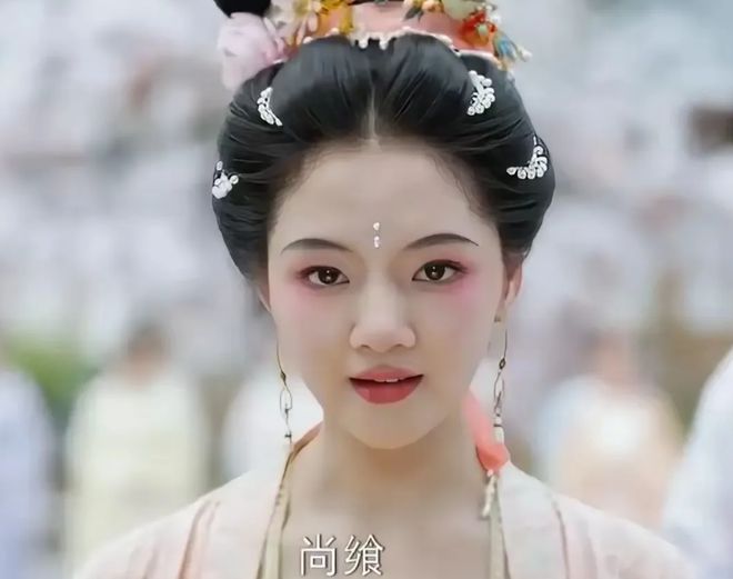 任敏古装造型又翻车王祖蓝意外躺枪这泼天富贵说来就来！(图1)