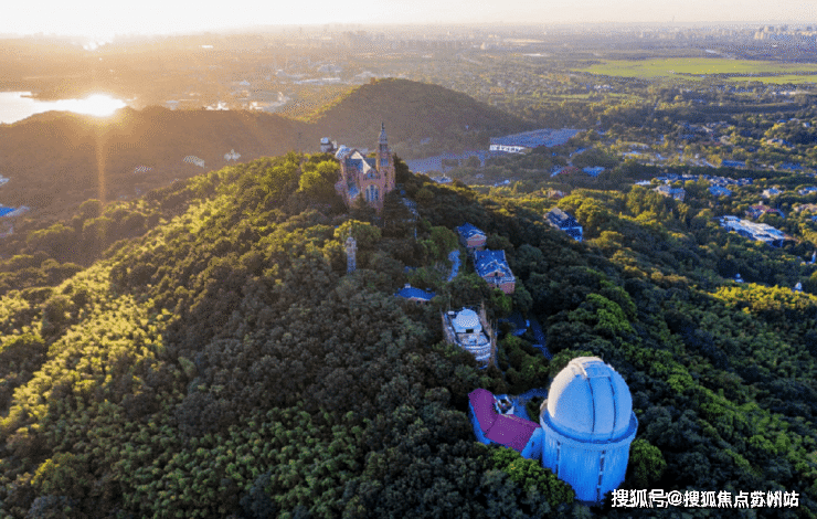 佘山曼荼园2024售楼处电话-首页网站-佘山曼荼园售楼处欢迎您楼盘详情丨样板间价格户型停车位-容积率-小区环境丨地址-定位-停车场营销中心电话(图3)