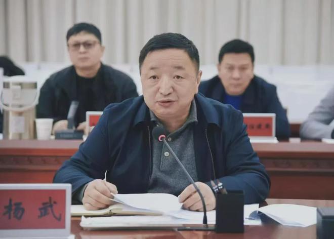 甘南州政府与兰新铁路甘青公司工作对接座谈会召开杨武主持唐文国出席(图2)
