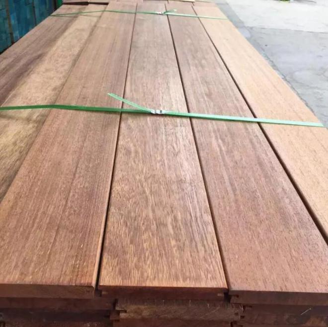 菠萝格的特点和用途(图2)