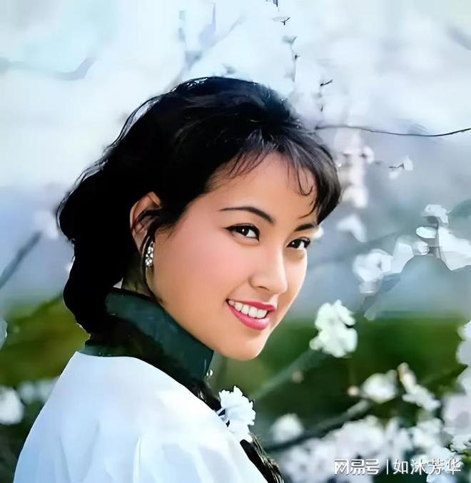 她70岁嫁给30岁霸总真相让人惊掉下巴!(图3)
