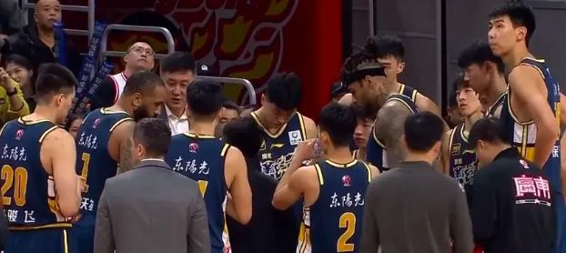 罕见!广东负山西广东两悍将上半场仅得0分(图1)