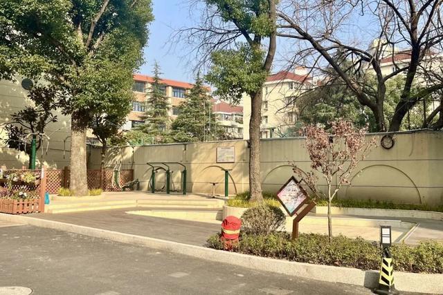 破解停车难题、打造景观步道……长宁这个小区实现“超级变变变”！(图3)