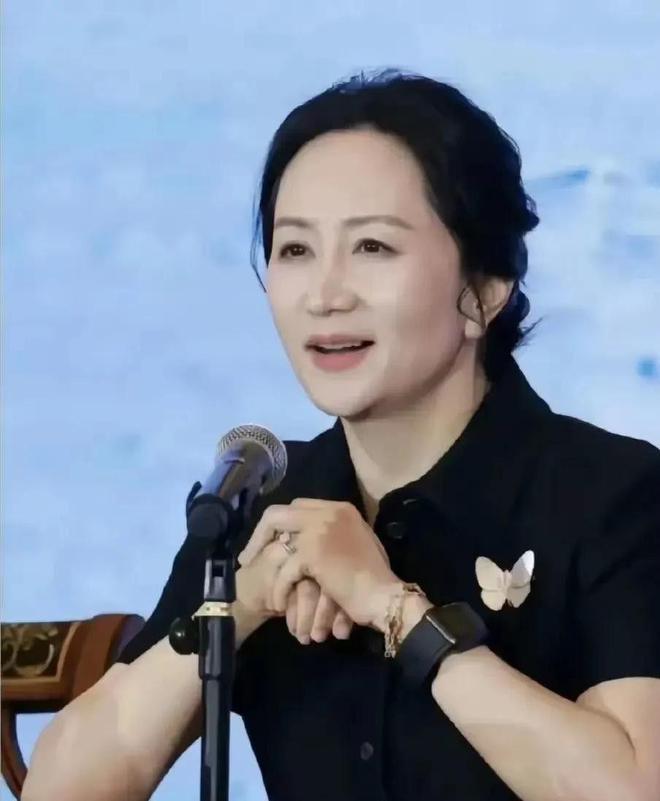 孟晚舟30多年前为华为代言广告出镜青涩害羞很可爱！(图6)