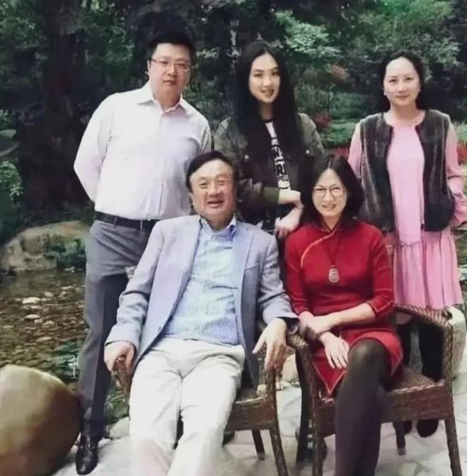 孟晚舟30多年前为华为代言广告出镜青涩害羞很可爱！(图7)