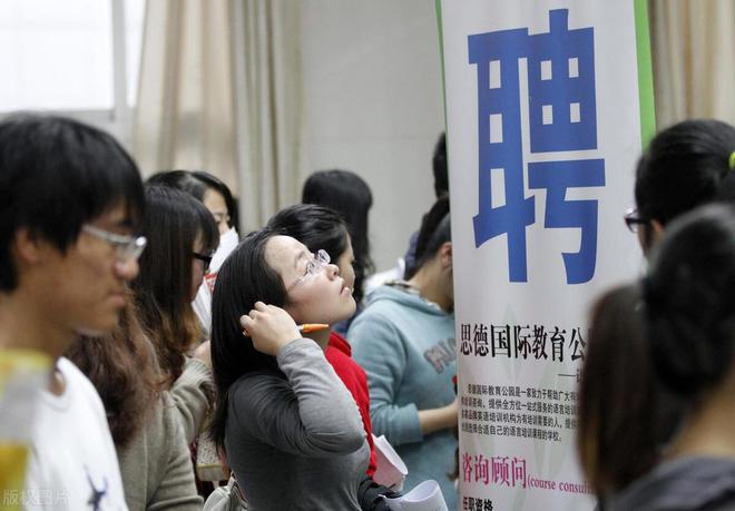 买一墓地10万买一房25万骨灰房冲热搜你会报考殡葬专业吗？(图4)
