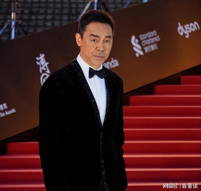 金像奖之夜：戴墨镜的古天乐和郭富城败给了一位50岁的过气明星(图9)
