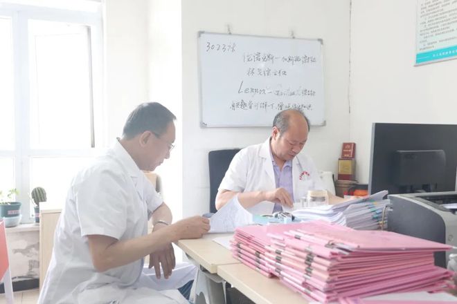 西安中际脑病医院邀请名医辛银虎主任会诊为患者提供优质服务(图4)