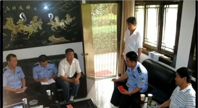 2011年先秦大墓被盗盗墓贼挖出19米深坑专家：盗墓贼是高手(图8)