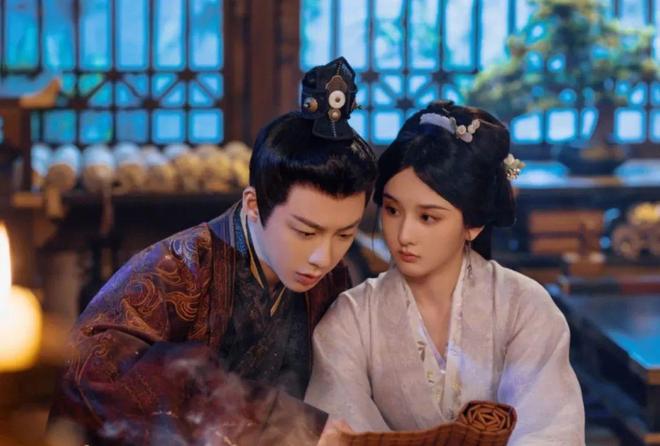 《折腰》12位男演员身材高伟光第3刘宇宁第2第1太牛了(图2)