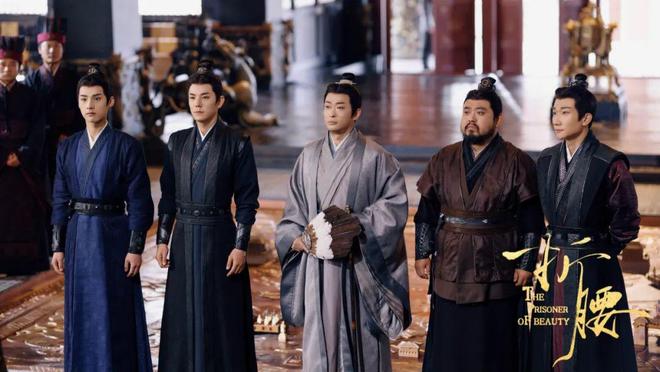 《折腰》12位男演员身材高伟光第3刘宇宁第2第1太牛了(图11)