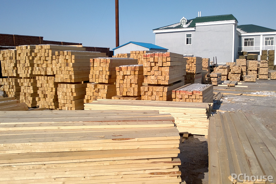 防腐木的选材指南防腐木材价格(图1)