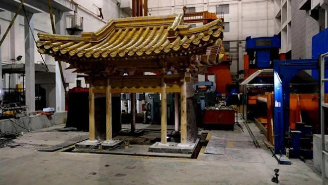 中国古建“黑科技”！没有地基从上往下盖房为何能扛住10级地震(图1)