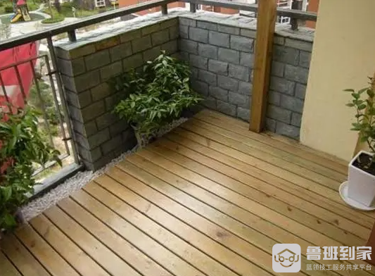 防腐木的特点有哪些防腐木该如何选购(图1)